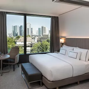 Meliá Frankfurt Szálloda